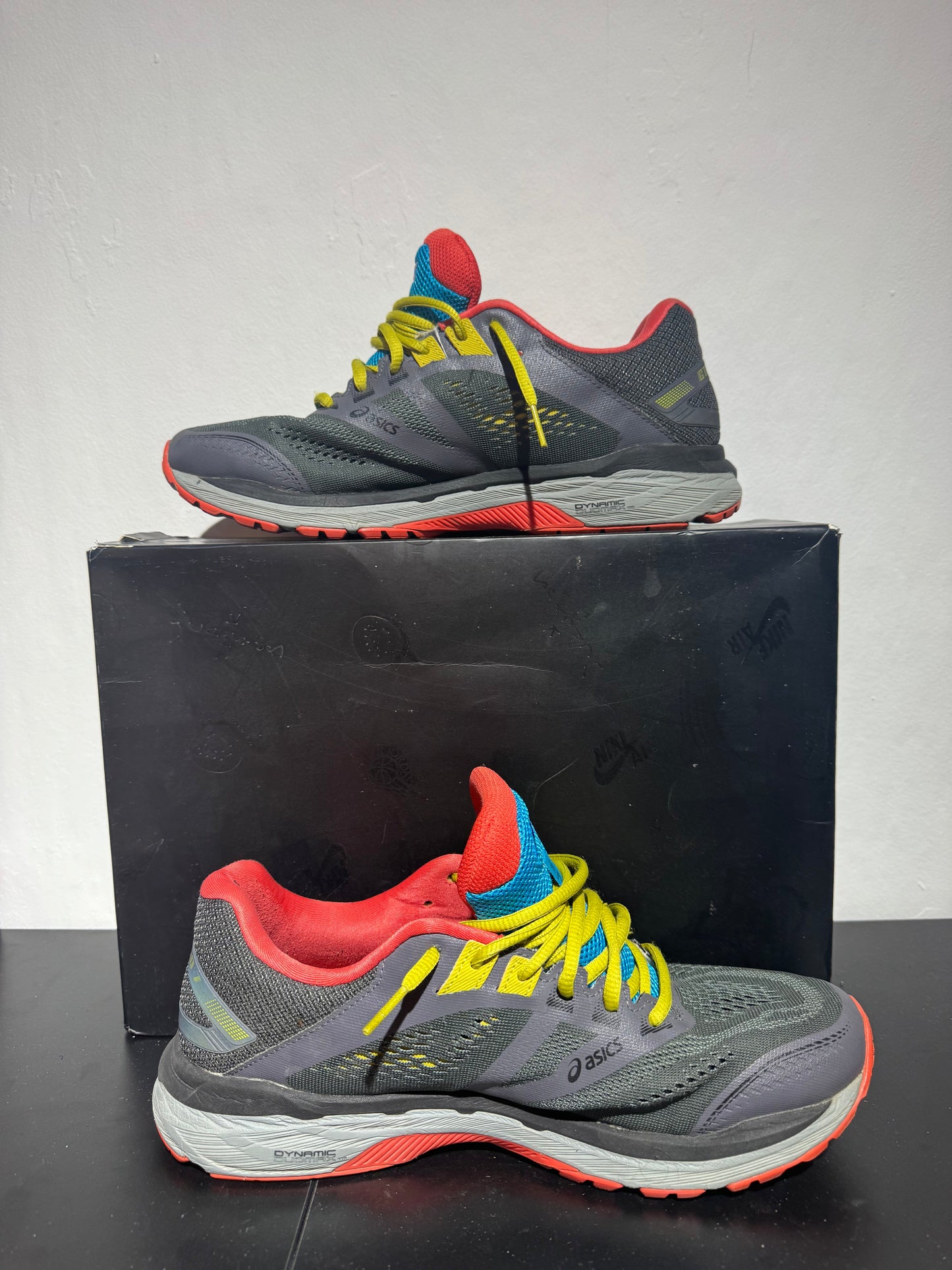 ASICS GT-2000 7 Grau/Gelb - 39,5