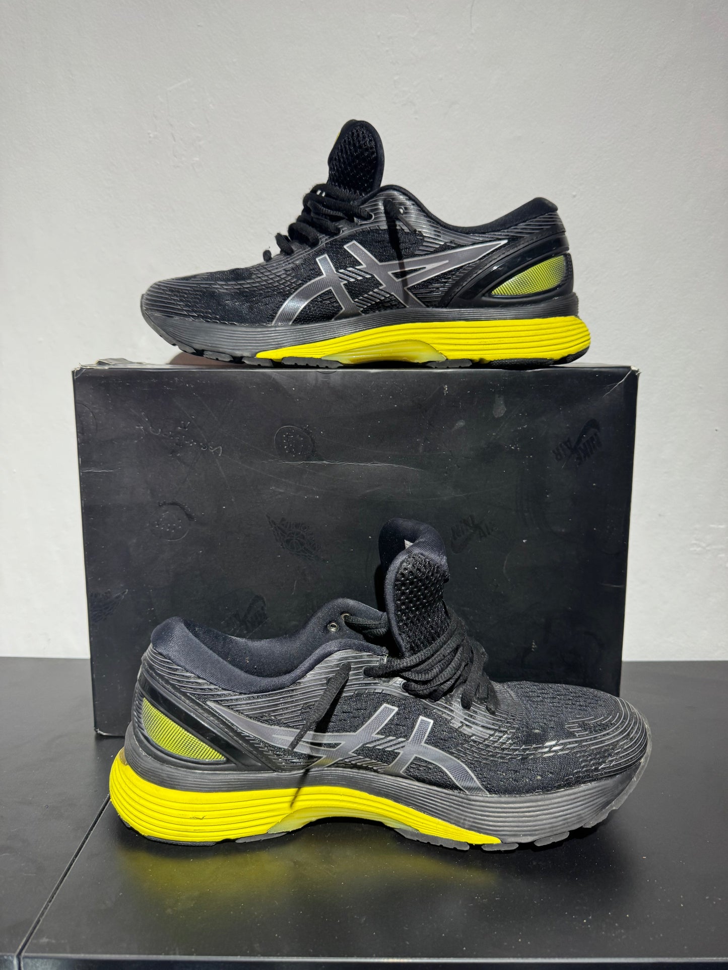 ASICS Gel-Nimbus 21 Noir/Jaune - Größe