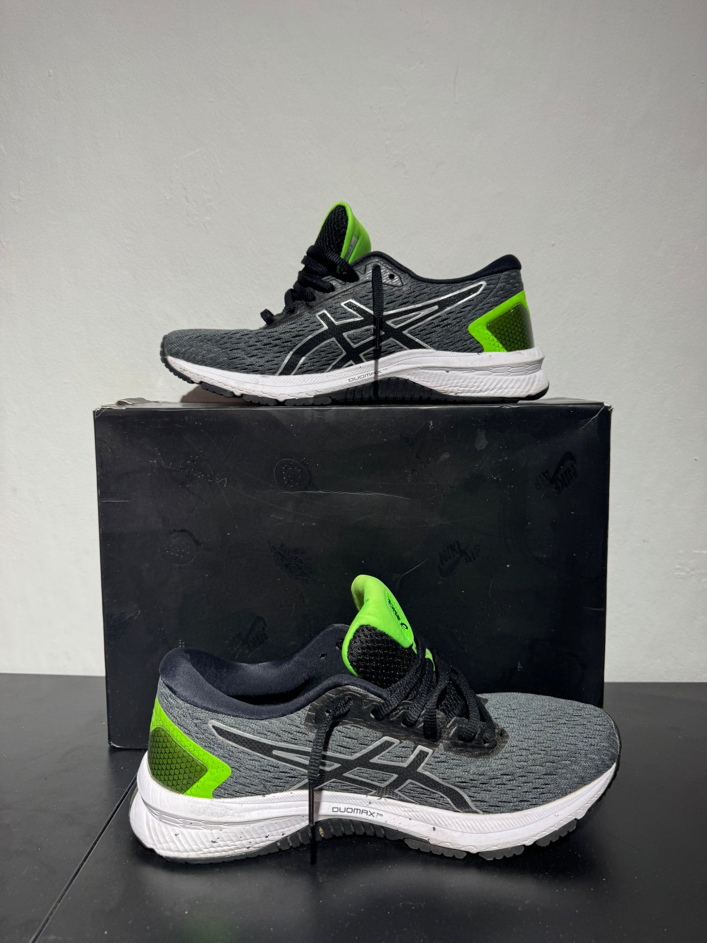ASICS GT-1000 Noir/Vert - 41,5