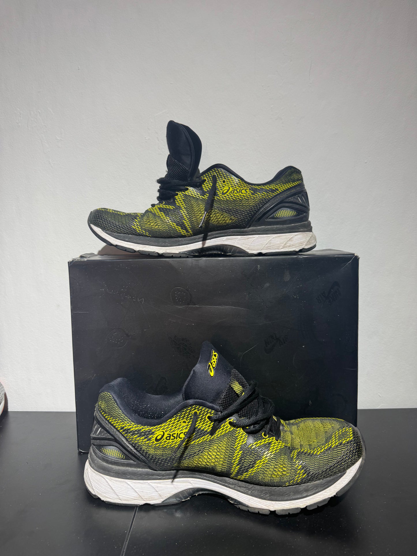 ASICS Limited Edition: Gel-Nimbus PLATINUM - 44
