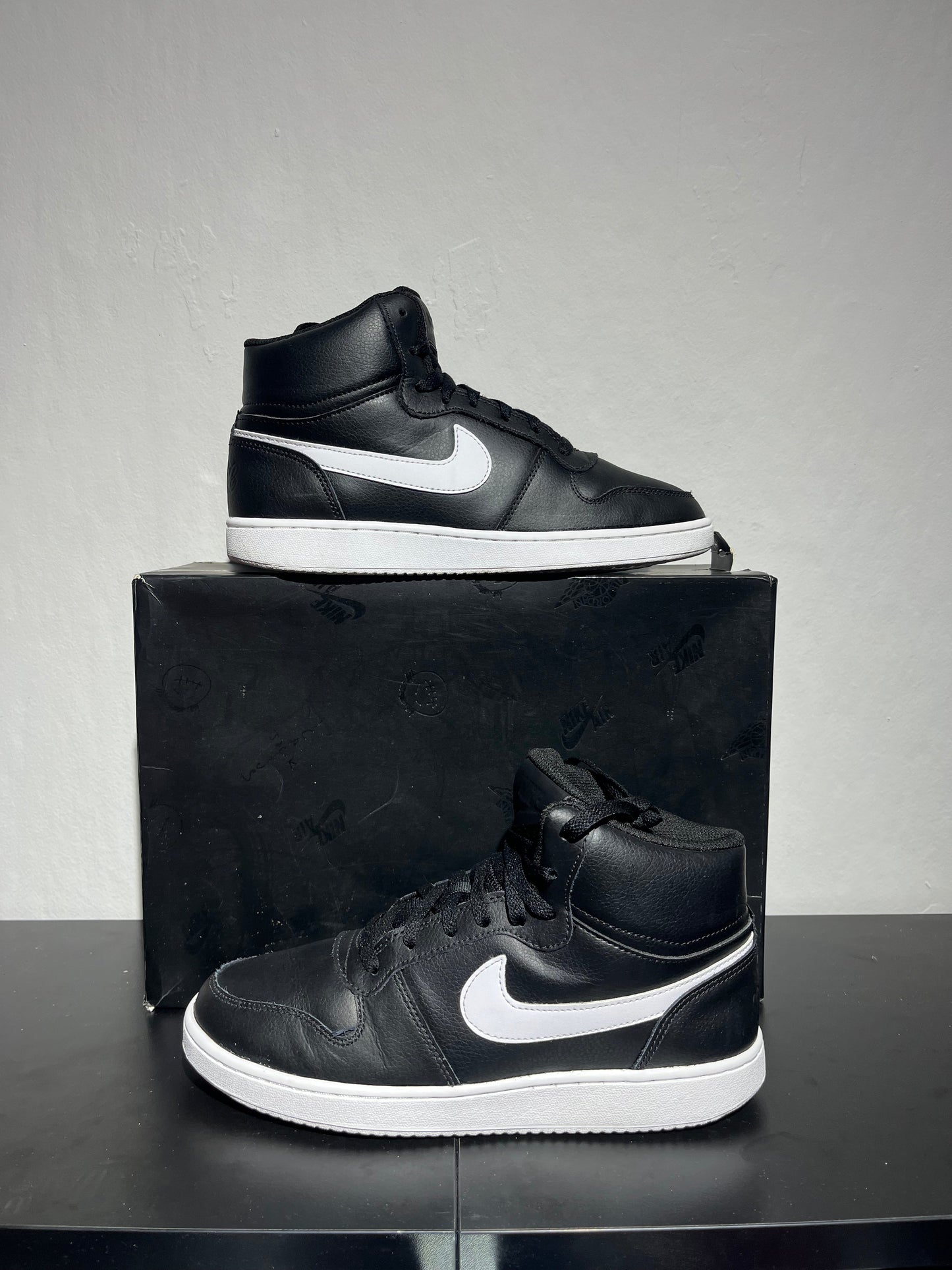 NIKE Ebernon Mid - 45