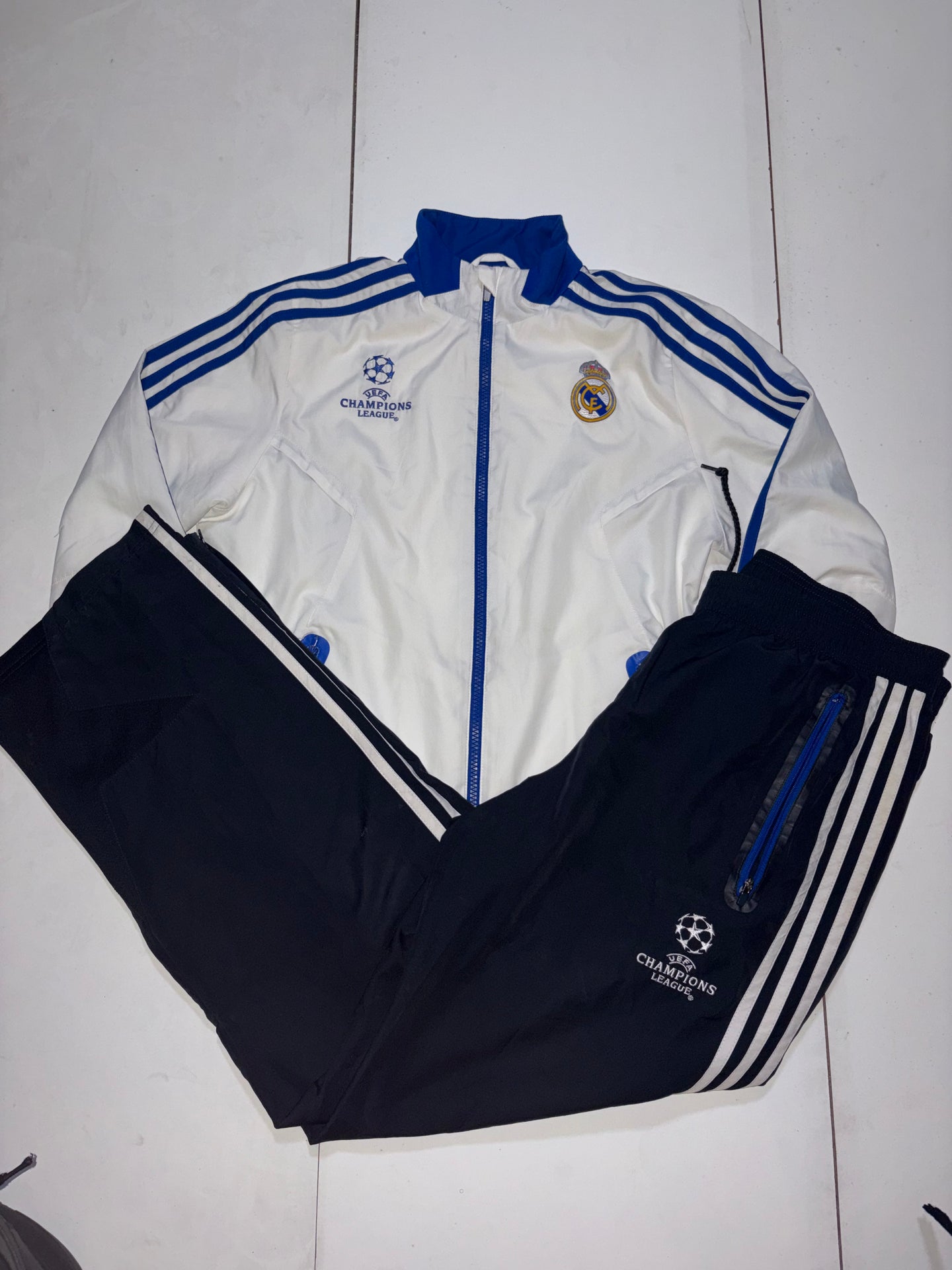 Adidas Real Madrid CF Weiß &amp; Blau – XS
